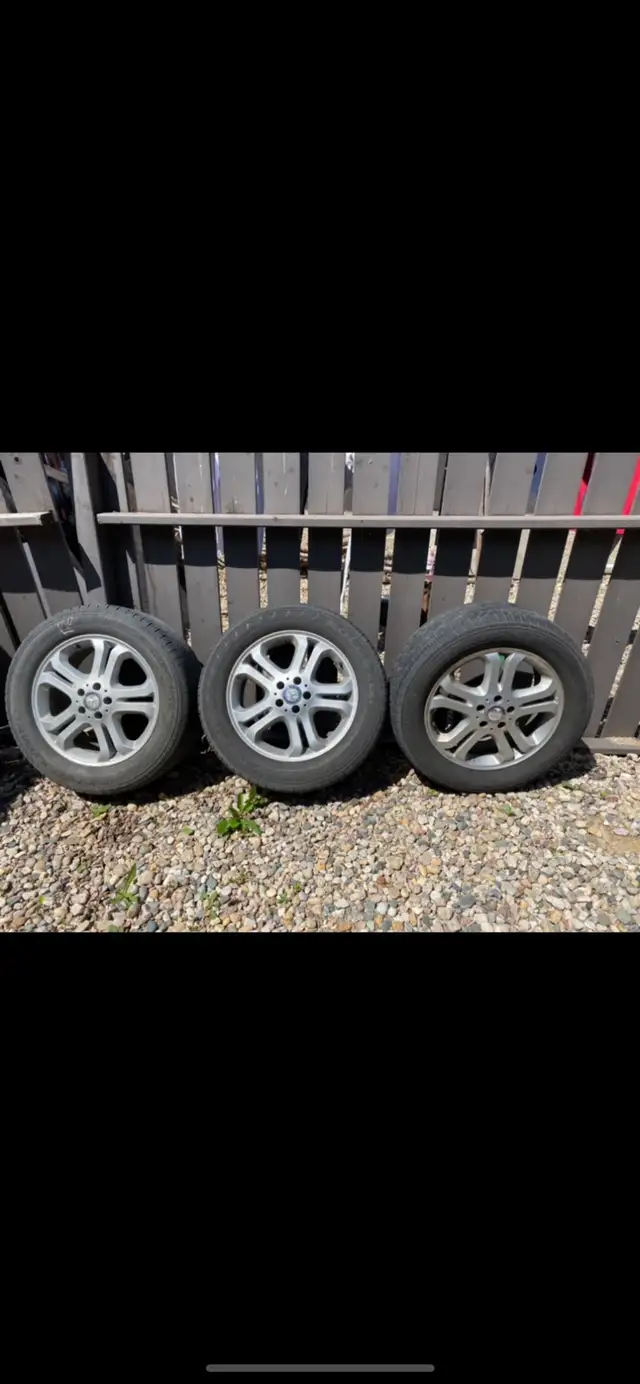 RIM WITH TIRE