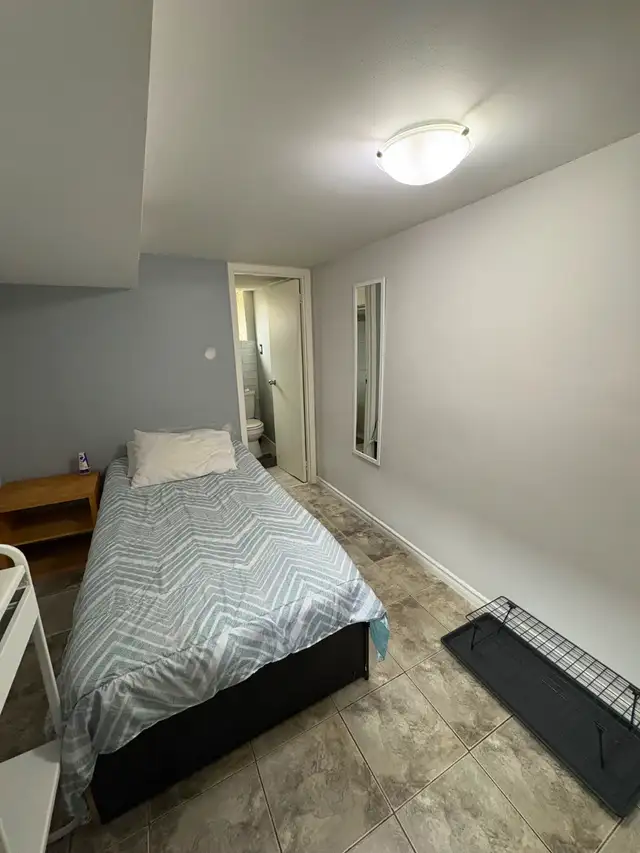 Furnished Room Available for April Near Kennedy Station - Photo 2