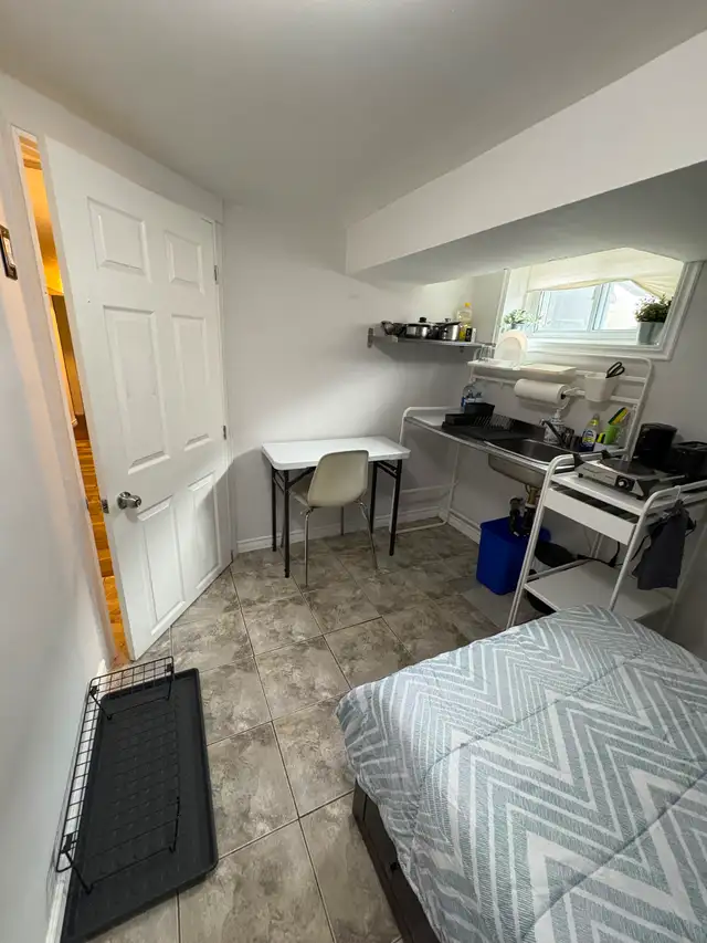 Furnished Room Available for April Near Kennedy Station - Photo 3