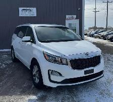 2020 Kia Sedona LX - Photo 2