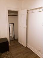 Private Room for Rent – Broadview & Dundas (Downtown Toronto) - Photo 2