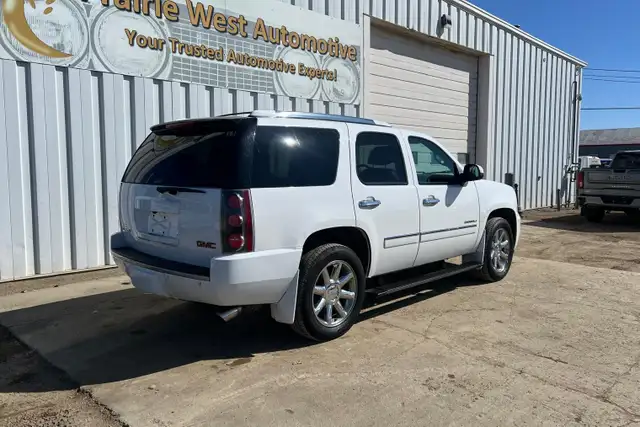 2013 GMC Yukon Denali AWD - Photo 5
