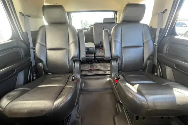 2013 GMC Yukon Denali AWD - Photo 16