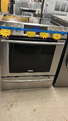 Electrolux 30" Flat Top Convection Stove Fully Tested - Photo 3