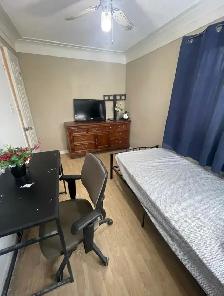 ROOM FOR RENT ON IMMEDIATE BASIS - Photo 8