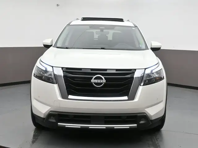 2024 Nissan Pathfinder SV AWD I Sunroof I Apple CarPlay I Heated - Photo 2