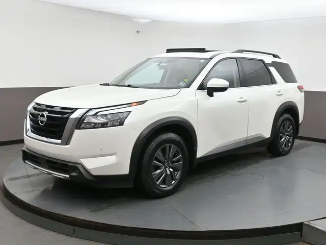 2024 Nissan Pathfinder SV AWD I Sunroof I Apple CarPlay I Heated - Photo 3