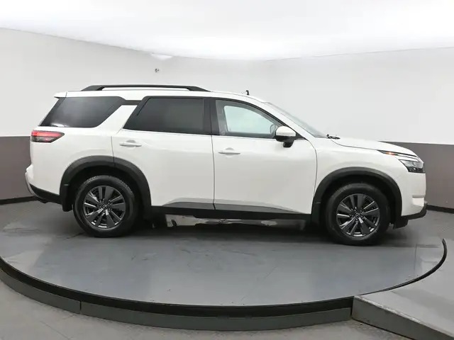 2024 Nissan Pathfinder SV AWD I Sunroof I Apple CarPlay I Heated - Photo 38