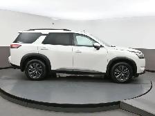 2024 Nissan Pathfinder SV AWD I Sunroof I Apple CarPlay I Heated - Photo 38