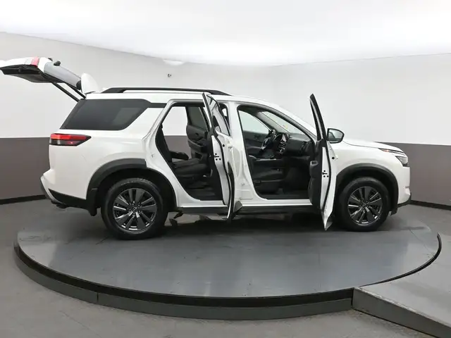 2024 Nissan Pathfinder SV AWD I Sunroof I Apple CarPlay I Heated - Photo 55