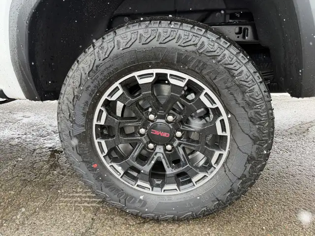 2026 GMC Canyon AT4 - Heated Seats - Remote Start - $424 B/W - Photo 5
