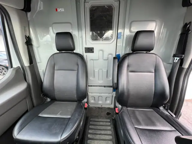 2024 Ford Transit Cargo Van - Photo 15