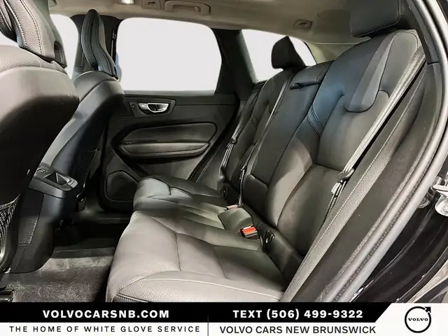 2025 Volvo XC60 B5 Plus Dark Theme | Certified Pre Owned! - Photo 7