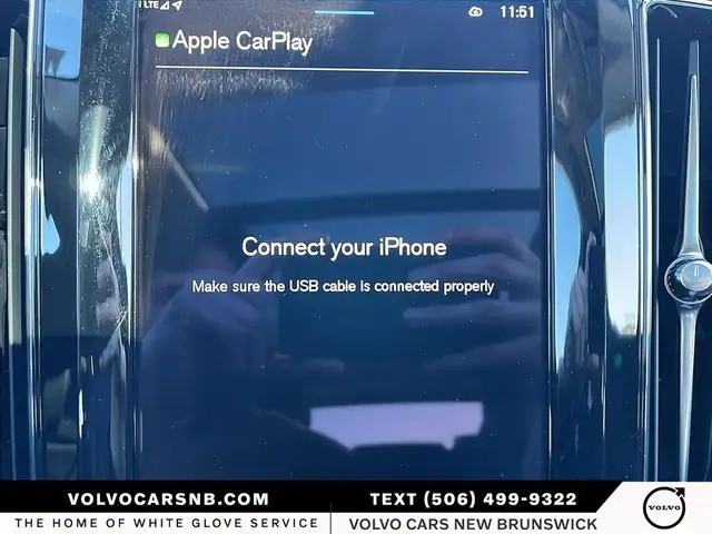 2025 Volvo XC60 B5 Plus Dark Theme | Certified Pre Owned! - Photo 17