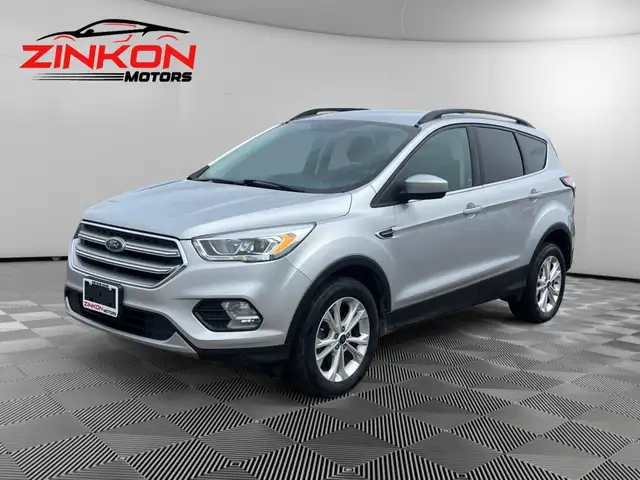 2017 Ford Escape SE | 4WD | 2.0L | CLEAN CARFAX | CAR-PLAY | BLU