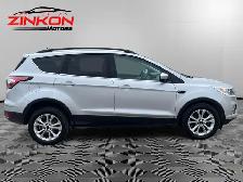 2017 Ford Escape SE | 4WD | 2.0L | CLEAN CARFAX | CAR-PLAY | BLU - Photo 6