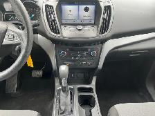 2017 Ford Escape SE | 4WD | 2.0L | CLEAN CARFAX | CAR-PLAY | BLU - Photo 15