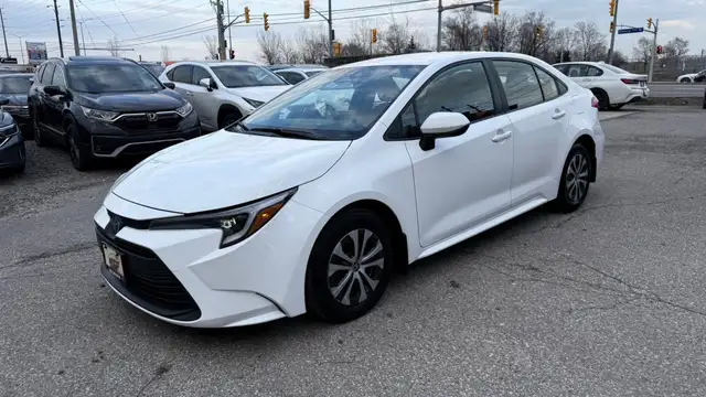 2023 Toyota Corolla Hybrid LE - Photo 3