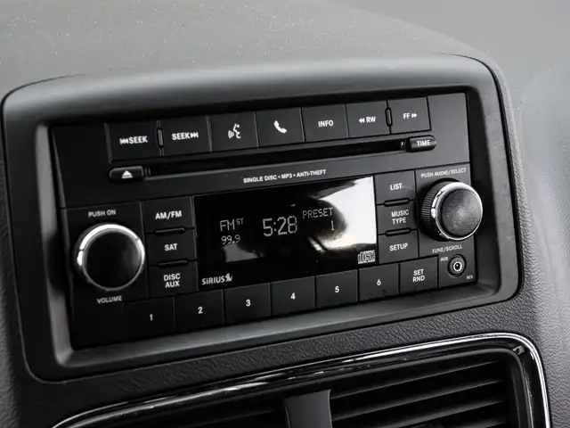 2017 Dodge Grand Caravan SXT PREMIUM PLUS|STOW AND GO|BLUETOOTH| - Photo 18