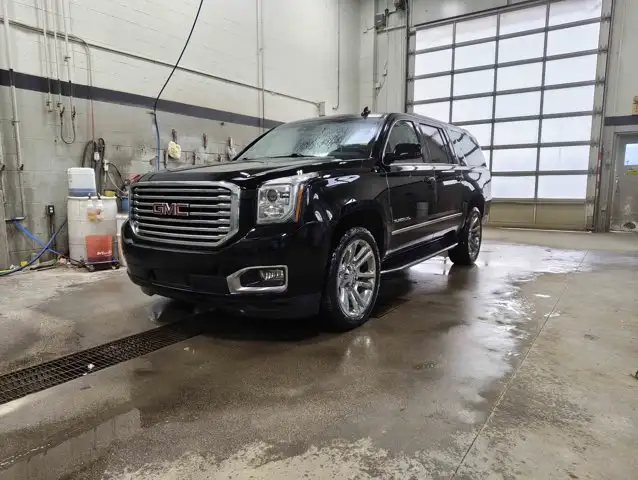 2019 GMC Yukon XL SLT 5.3L - Photo 4