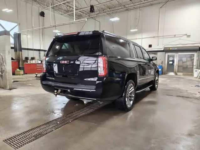 2019 GMC Yukon XL SLT 5.3L - Photo 6