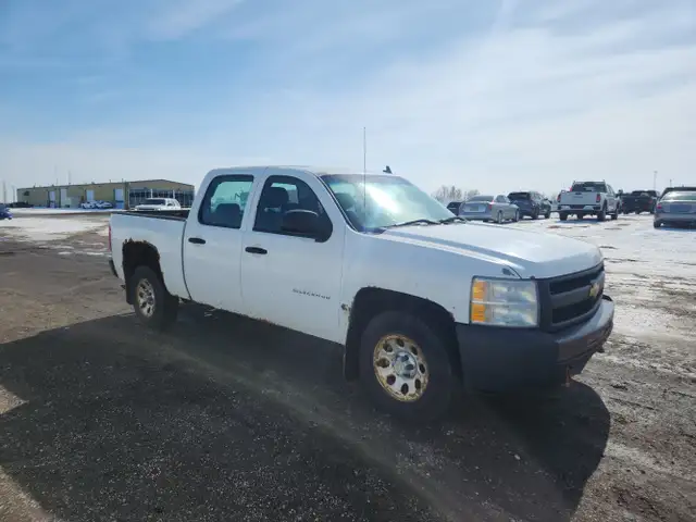 2013 Chevrolet Silverado 1500 - Photo 2