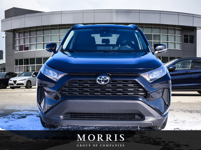 2021 Toyota Rav4 LE - Photo 2