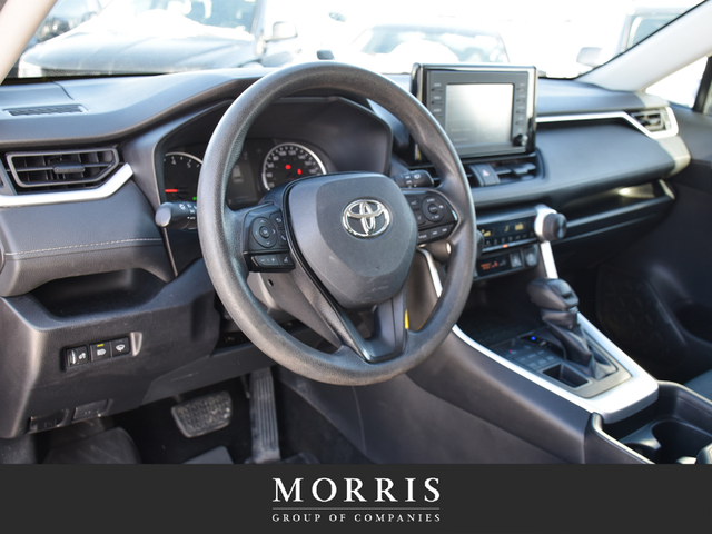 2021 Toyota Rav4 LE - Photo 11