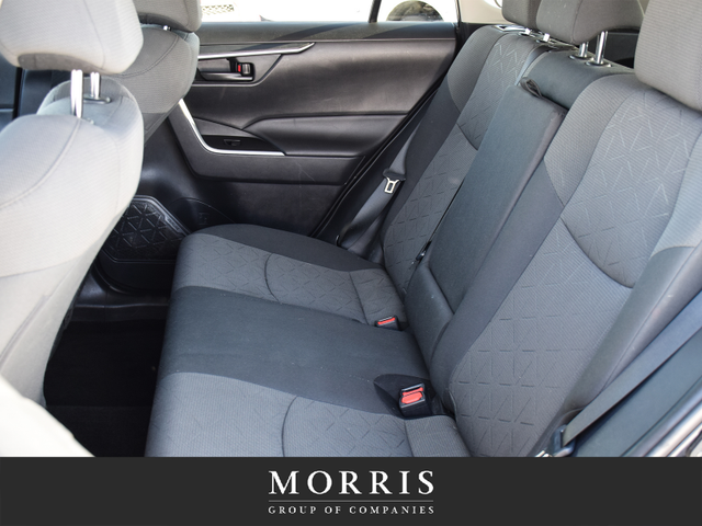 2021 Toyota Rav4 LE - Photo 14