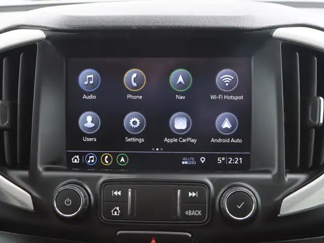 2021 GMC Terrain AWD 4dr SLE - Photo 12