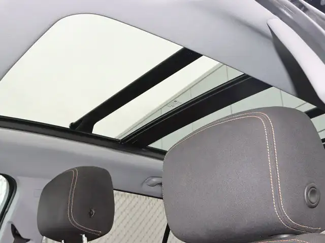 2021 GMC Terrain AWD 4dr SLE - Photo 18