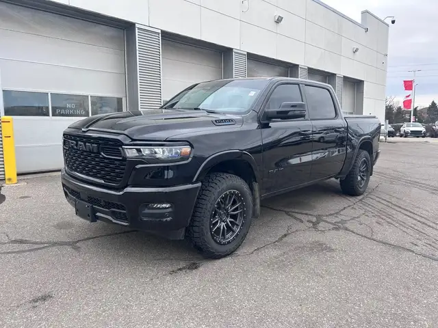2025 Ram 1500 BIG HORN NIGHT CREW | BIG TIRES | SPRAY IN BED |