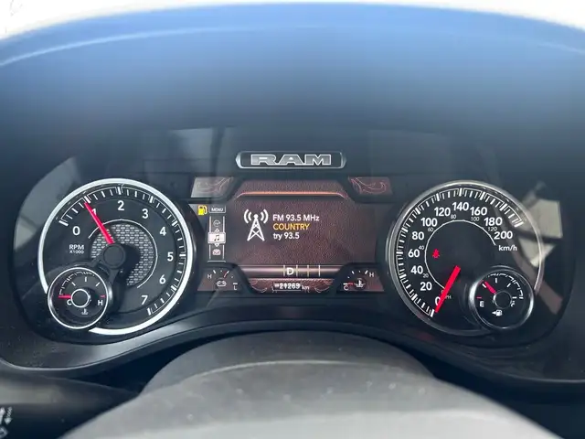 2025 Ram 1500 BIG HORN NIGHT CREW | BIG TIRES | SPRAY IN BED | - Photo 11