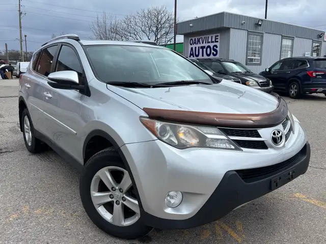 2014 Toyota RAV4 FWD 4dr XLE - Photo 9