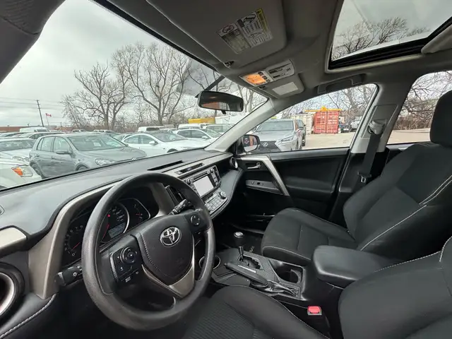 2014 Toyota RAV4 FWD 4dr XLE - Photo 10