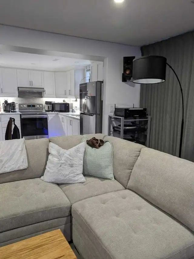 South Etobicoke Basement Apartment In Markland Woods - Photo 6