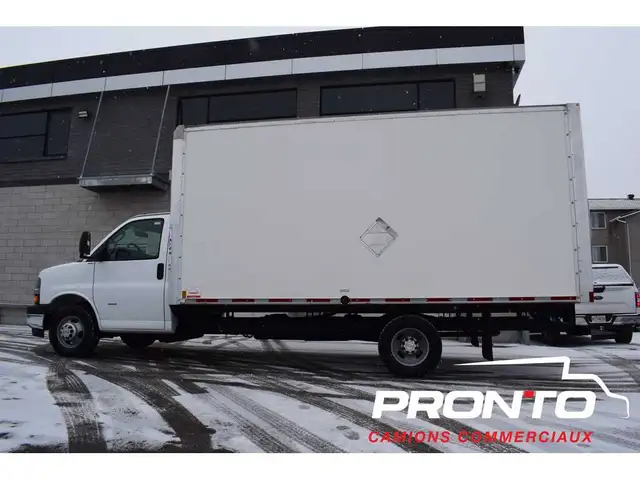 2020 Chevrolet Express Commercial Cutaway Cube 16 pieds  Camer - Photo 4
