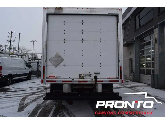 2020 Chevrolet Express Commercial Cutaway Cube 16 pieds  Camer - Photo 8