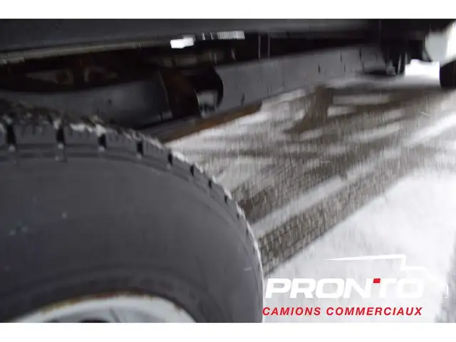 2020 Chevrolet Express Commercial Cutaway Cube 16 pieds  Camer - Photo 18