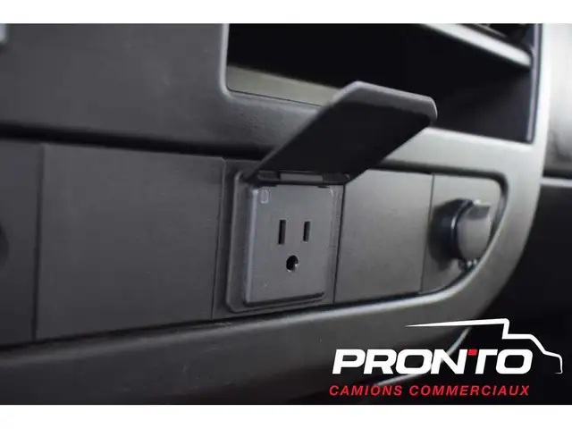 2020 Chevrolet Express Commercial Cutaway Cube 16 pieds  Camer - Photo 21