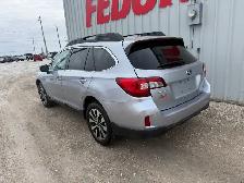 2016 Subaru Outback 2.5i Limited - Photo 2