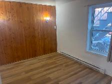 4 1/2 in St-Henri with yard, appliances and internet