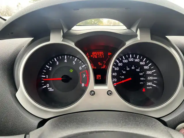 2015 Nissan Juke SV - Photo 12