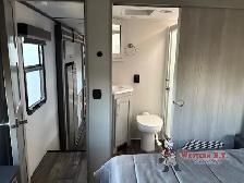 2023 Keystone RV Fuzion 421 - Photo 7