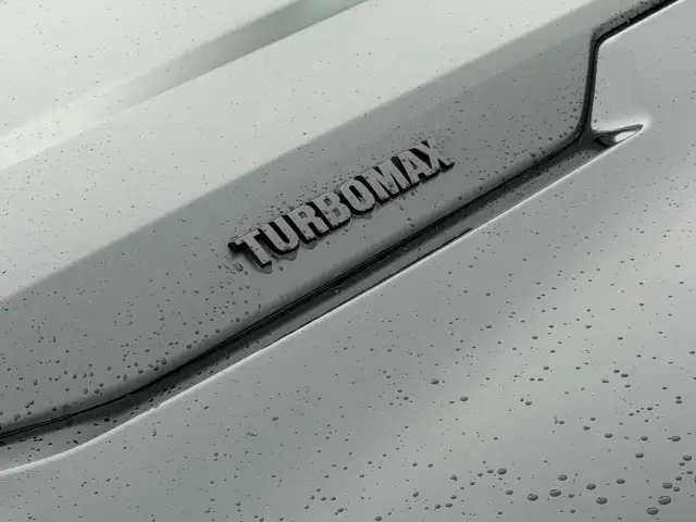 2025 Chevrolet Colorado - Photo 8