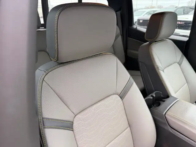 2025 Chevrolet Colorado - Photo 21