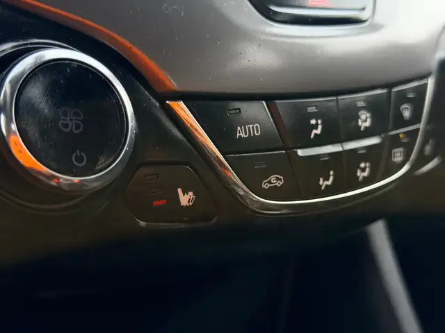 2019 Chevrolet Cruze 49KM CERTIFIED-WARRANTY - Photo 24