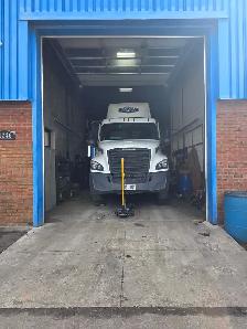 SHOP FOR RENT - Photo 5