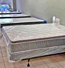 ( Twin Mattress ) | King Mattress / Queen Mattress . Full Mattre