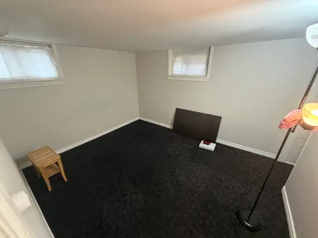 Basement for rent - Photo 2